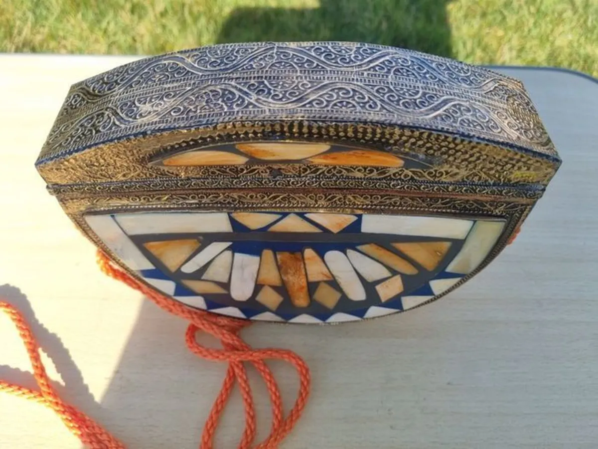 Vintage Moroccan handmade clutch bag - Image 3
