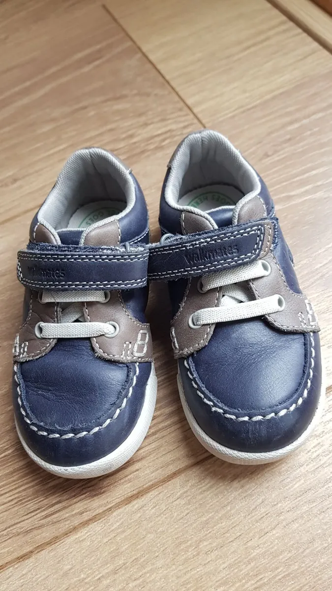 Toddler shoes –M&S leather -size UK6 - Image 1