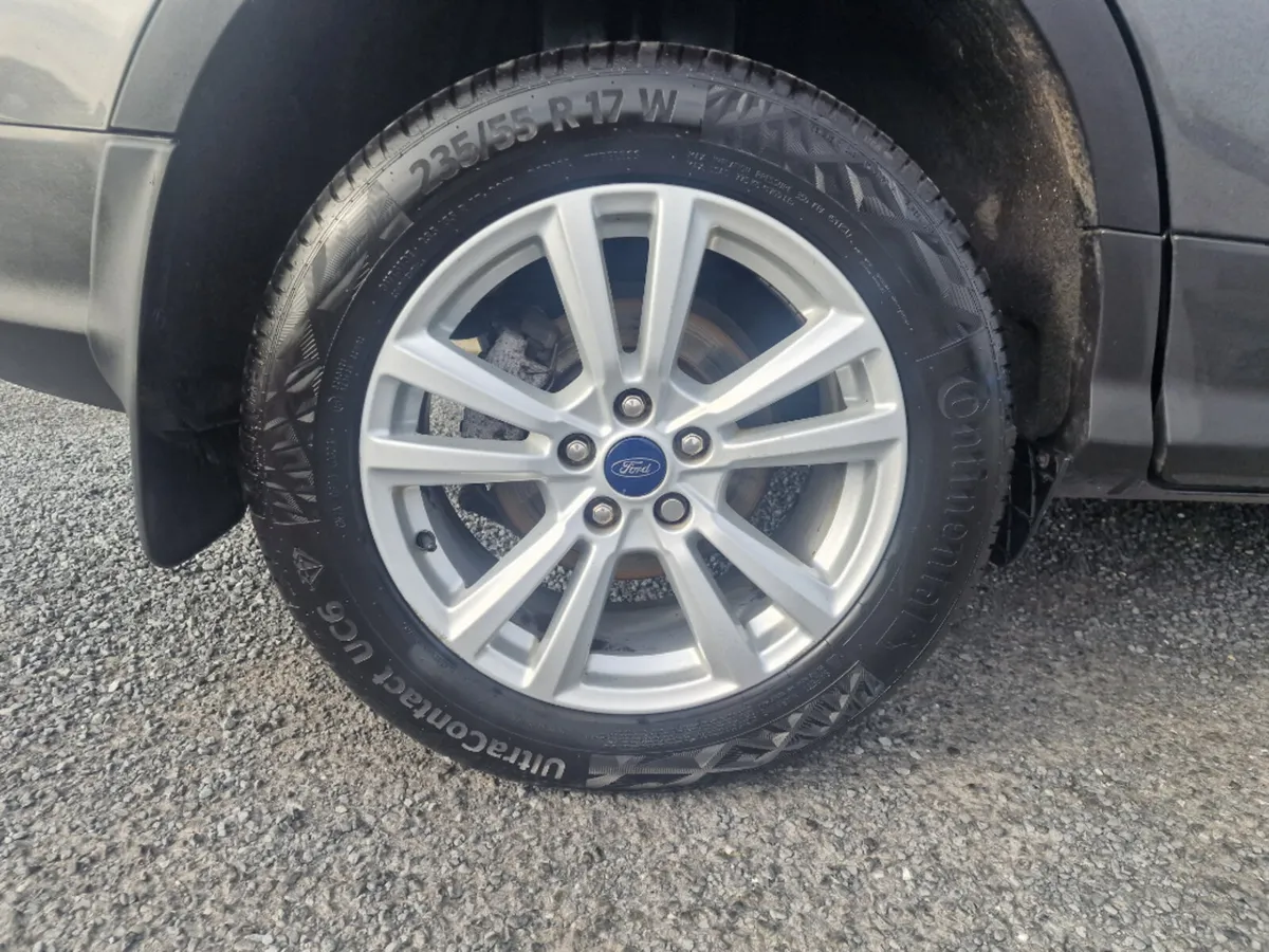 Ford Kuga Zetec 1.5 120PS 6 Speed COMMERCIAL - Image 4