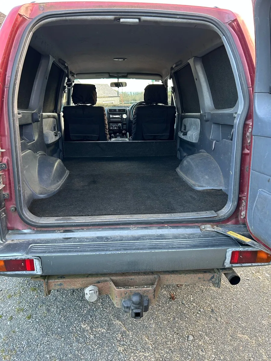 02 Toyota Landcruiser - Image 3