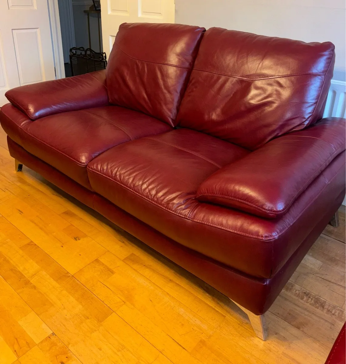 3 Piece Red Leather Couch Suite - Like New - €1000 - Image 2