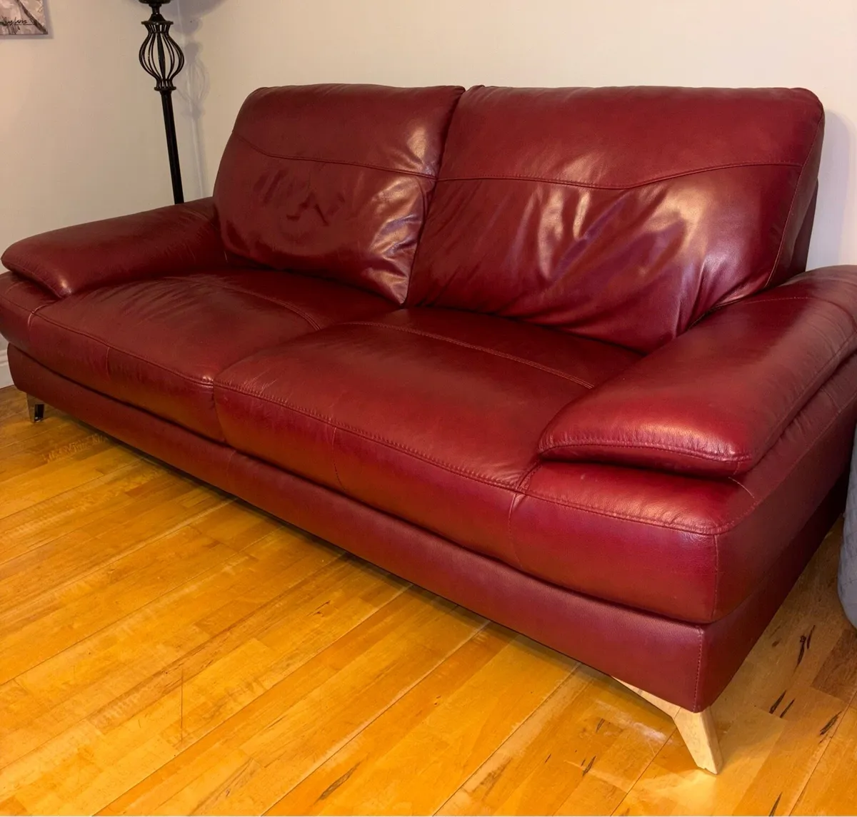 3 Piece Red Leather Couch Suite - Like New - €1000 - Image 3