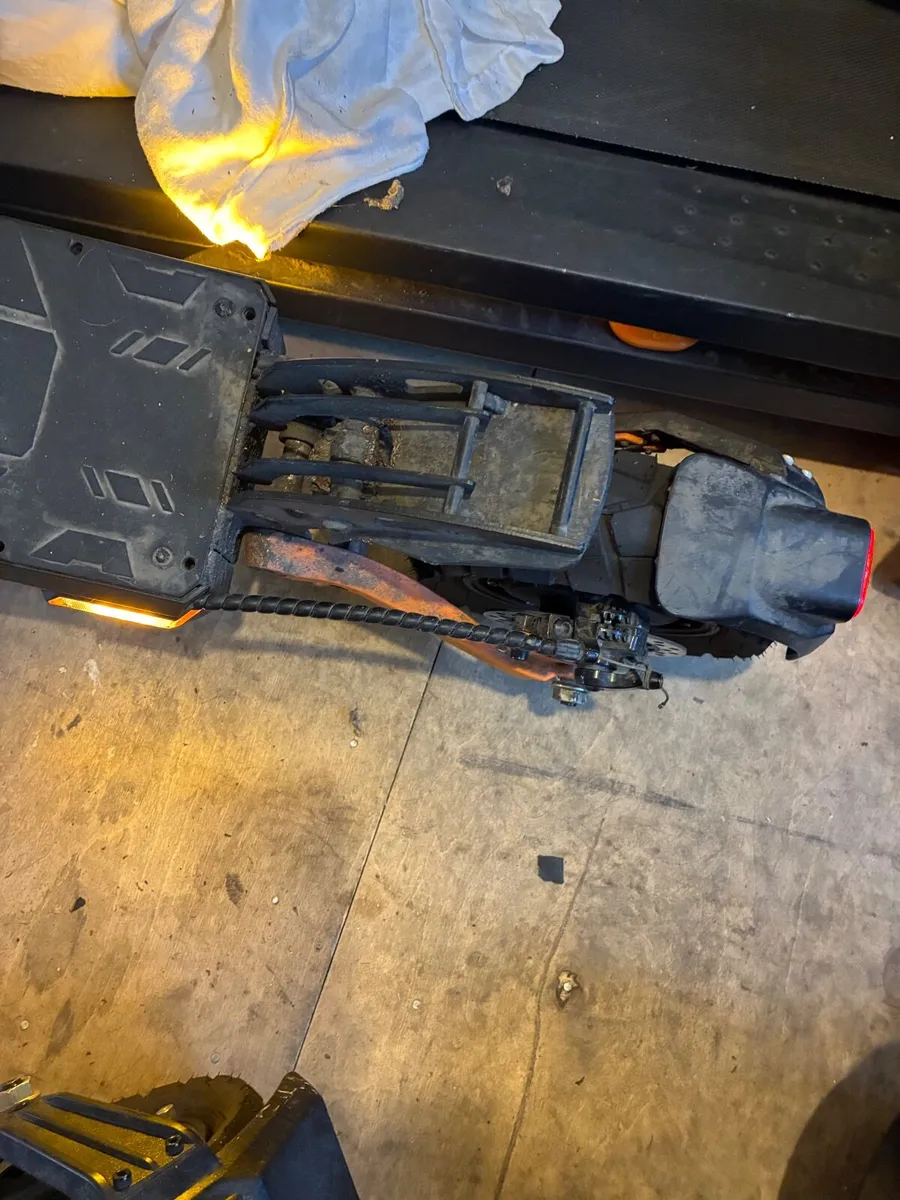 KuKirin G2pro Scooter - Image 3