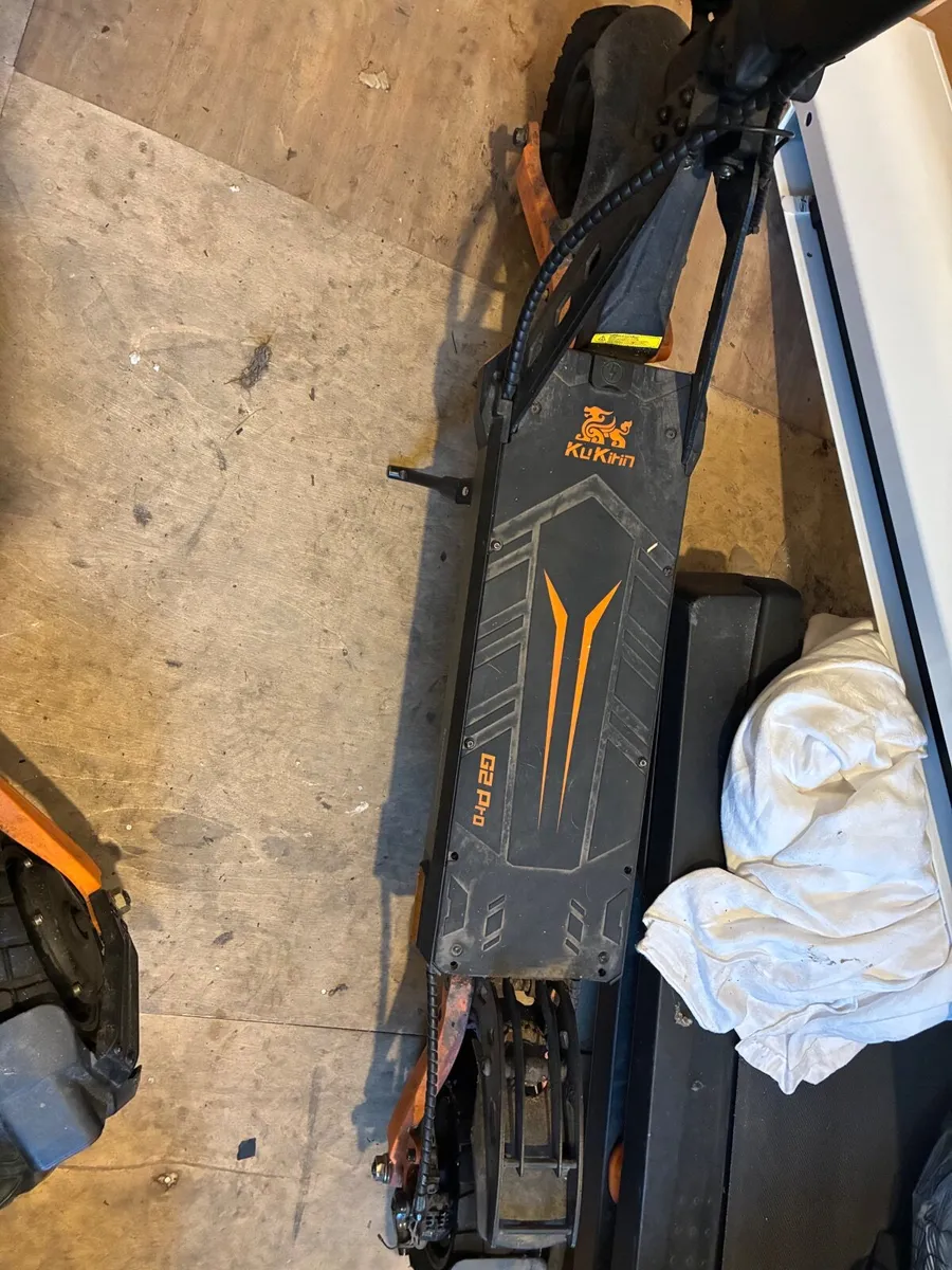 KuKirin G2pro Scooter - Image 4