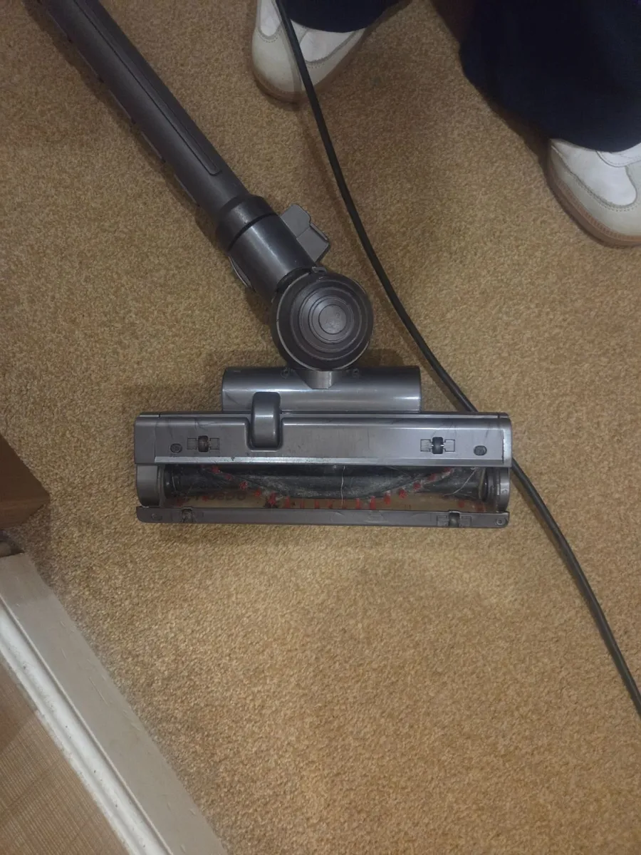Dyson vacuum - Image 4