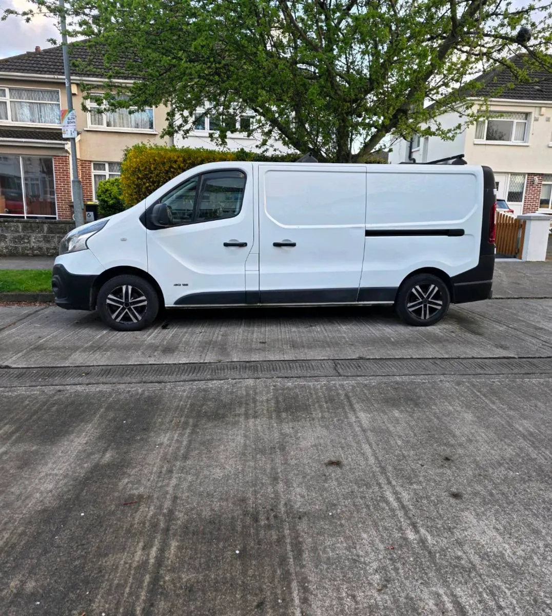 Renault traffic - Image 3