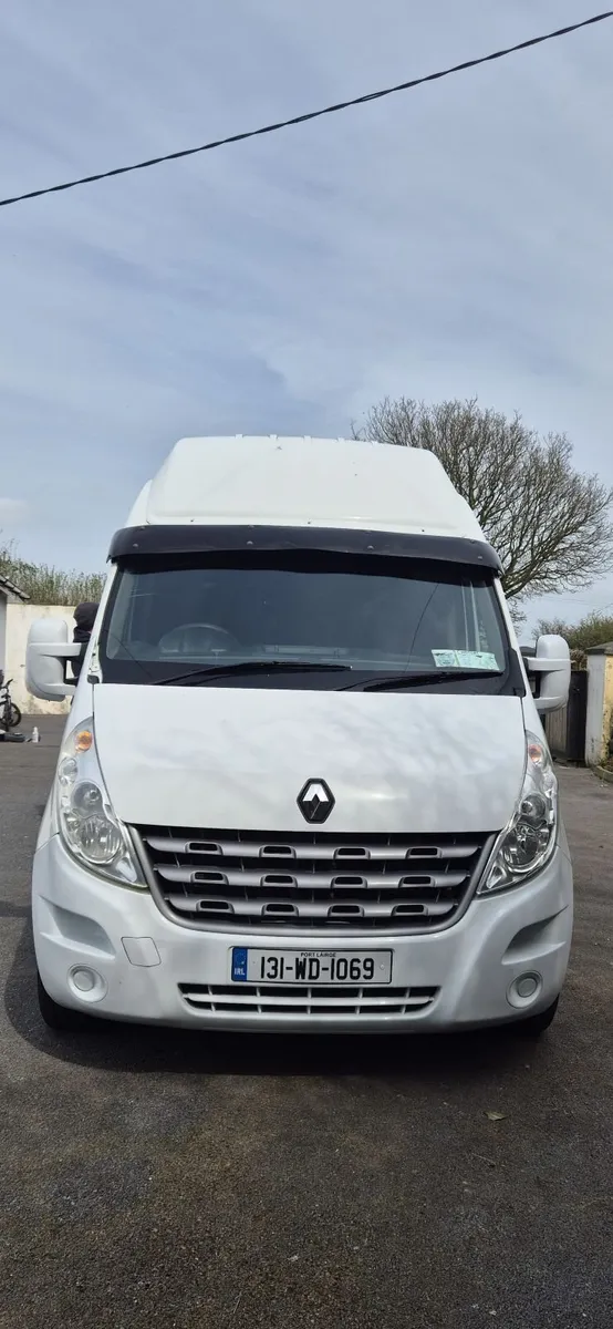 2013 Renault Master High Roof/ Horse Van Converted - Image 2