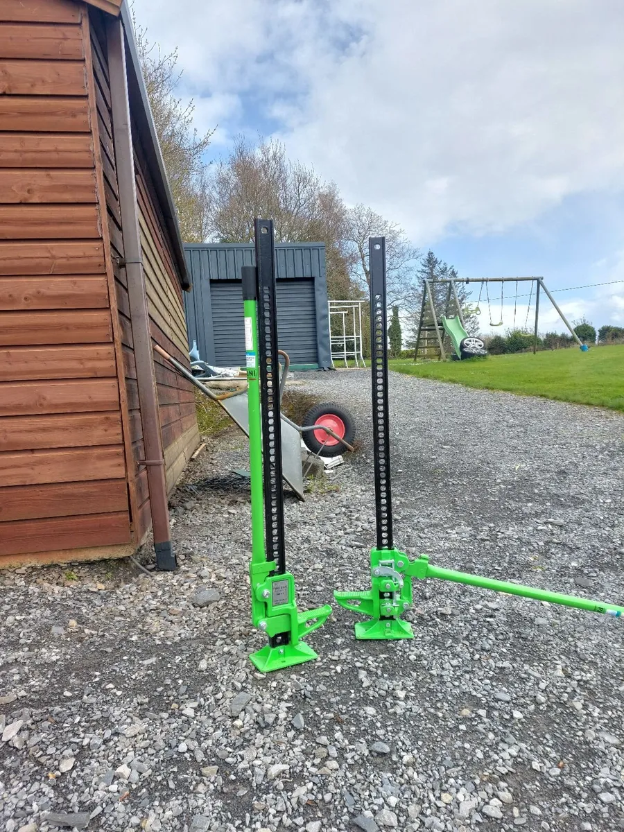 Two 48 inch Farm Jacks, max load 3 tons each - Image 3