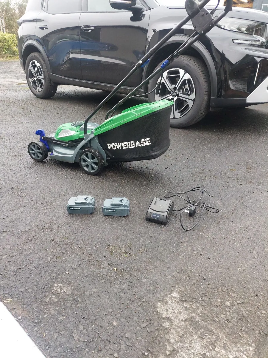 Cordless Light Lawnmower