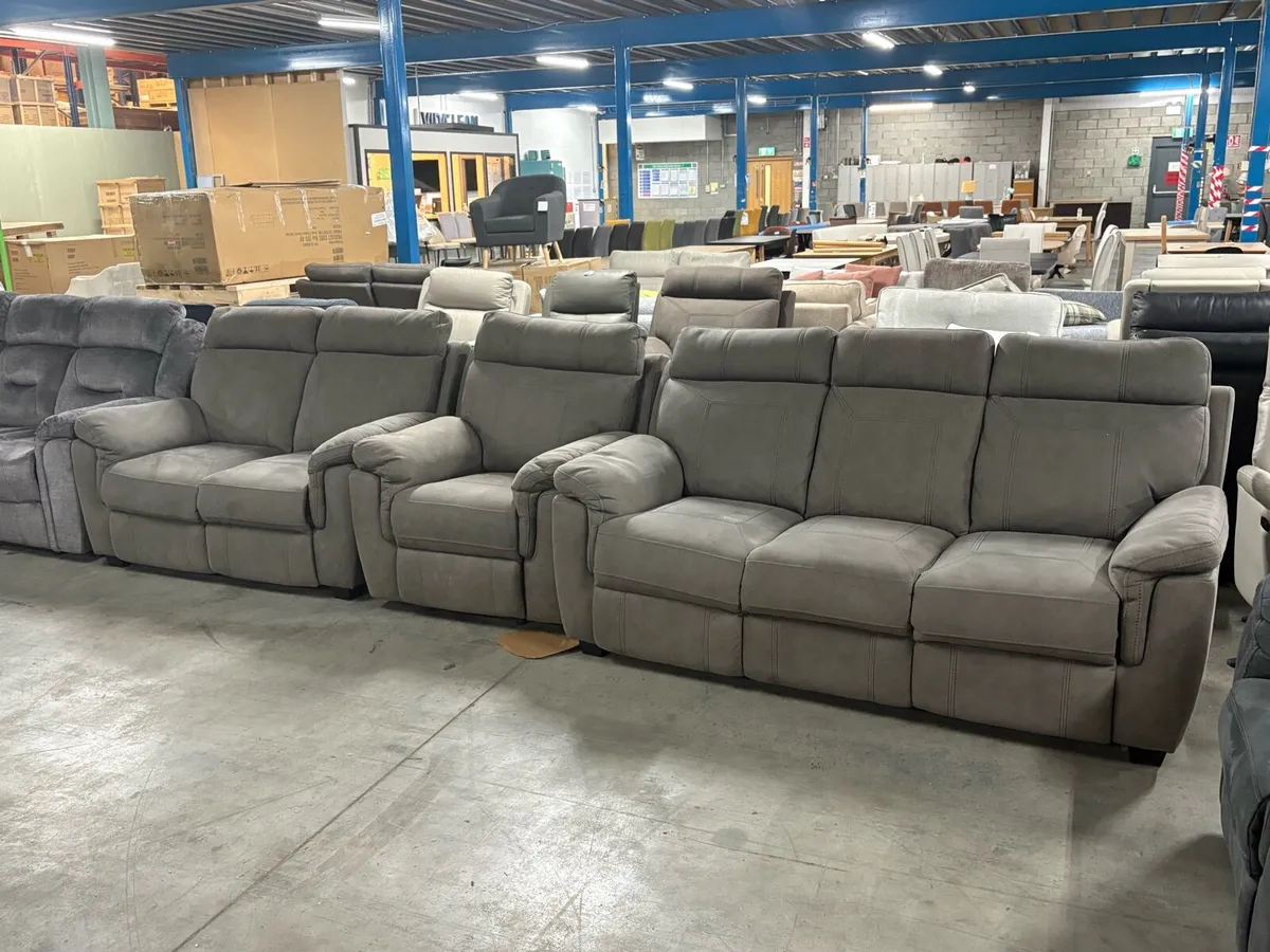 Lugo 3 2 1 Seater Sofa Electric Recliner Dark Grey - Image 2