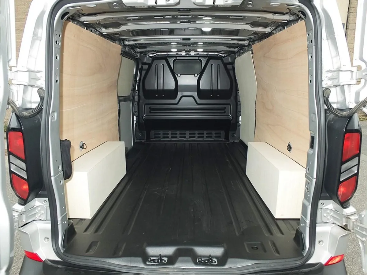 2024 Ford Transit Custom Panel Van - Image 3