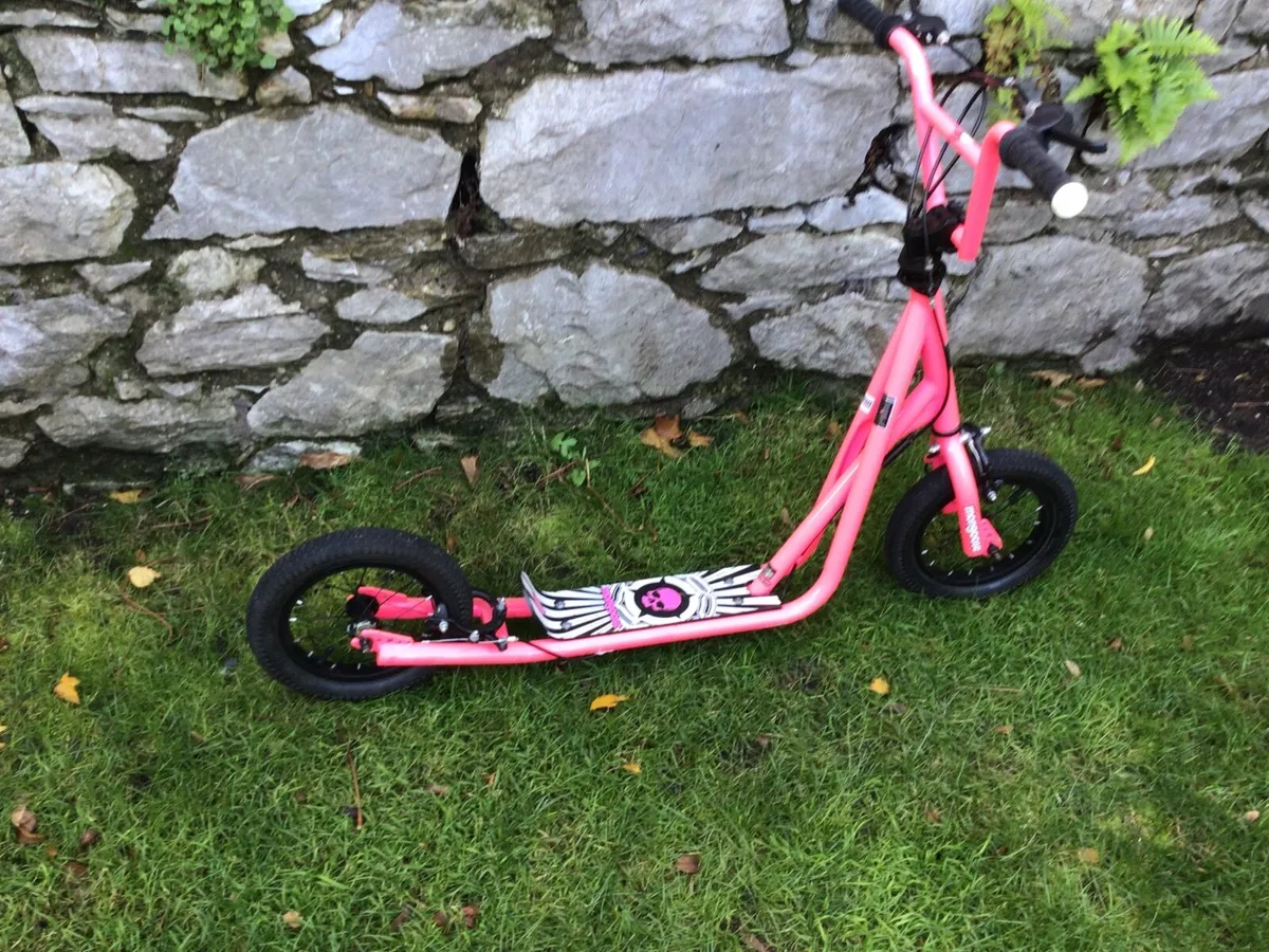 Premium Kids Mongoose Scooter - Image 1