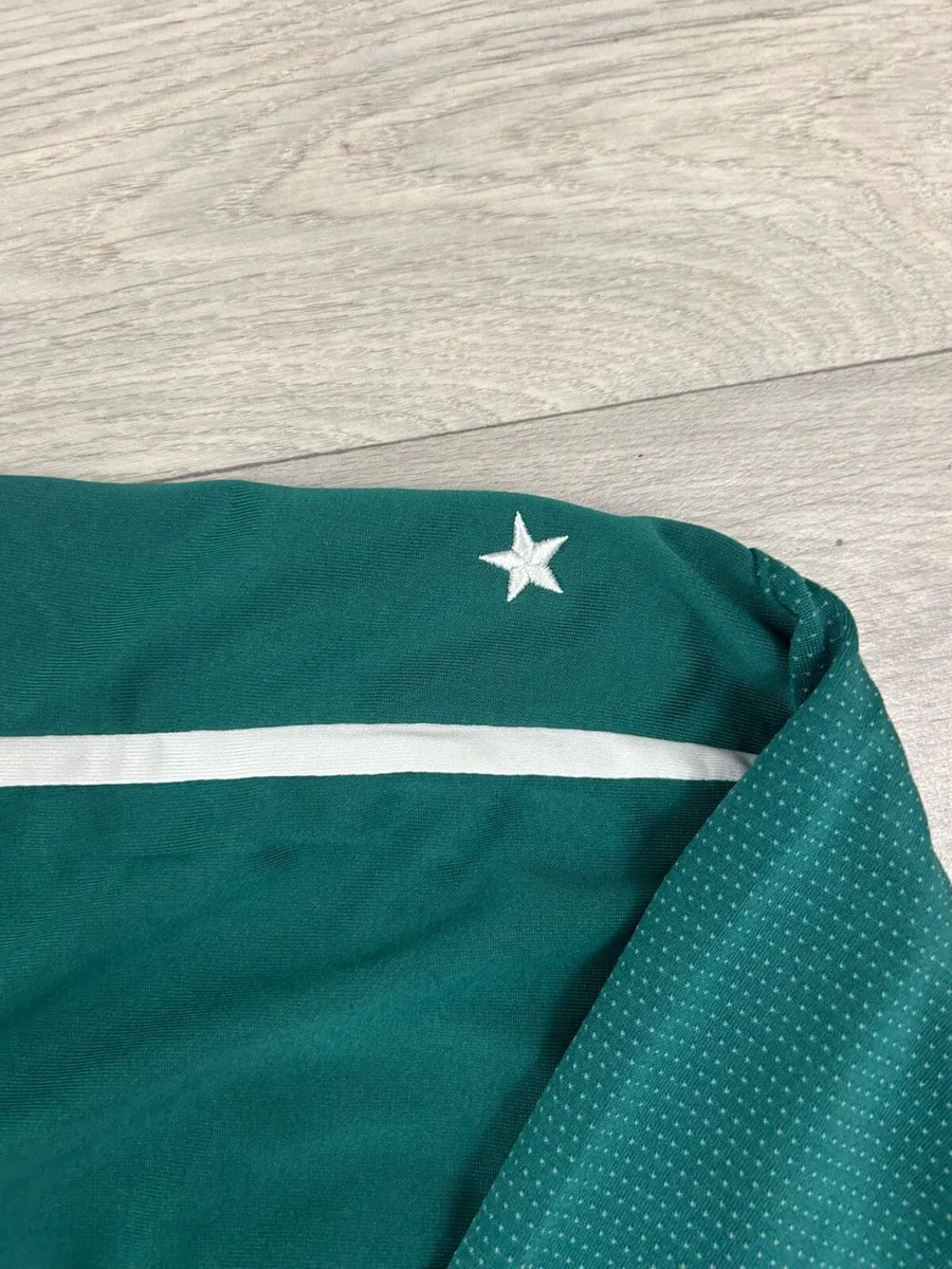 Vintage 2004 Umbro Celtic Home Long Sleeve Jersey - Image 3