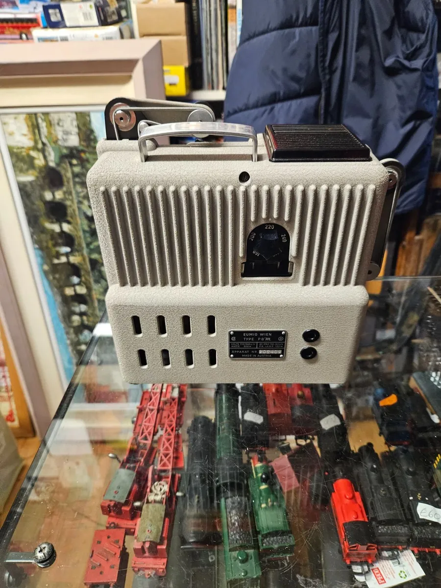 Vintage Eumig Camera Projector - Image 1