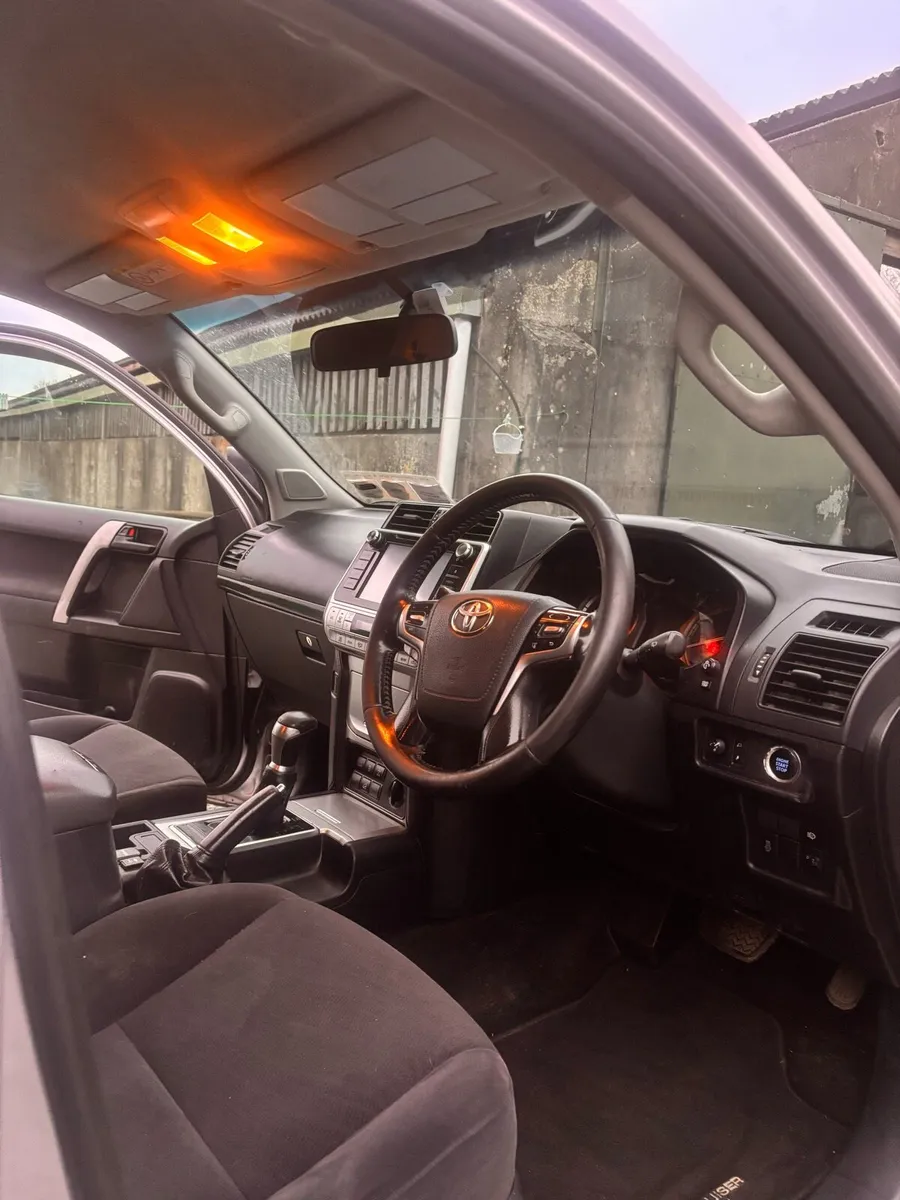 Toyota Landcruiser - Image 3
