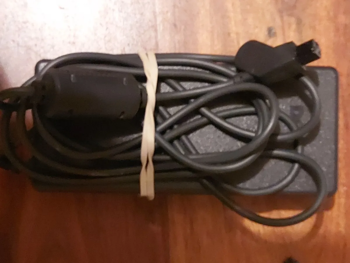 DELL AA20031 20v 3.5amp Power Adaptor - Image 1