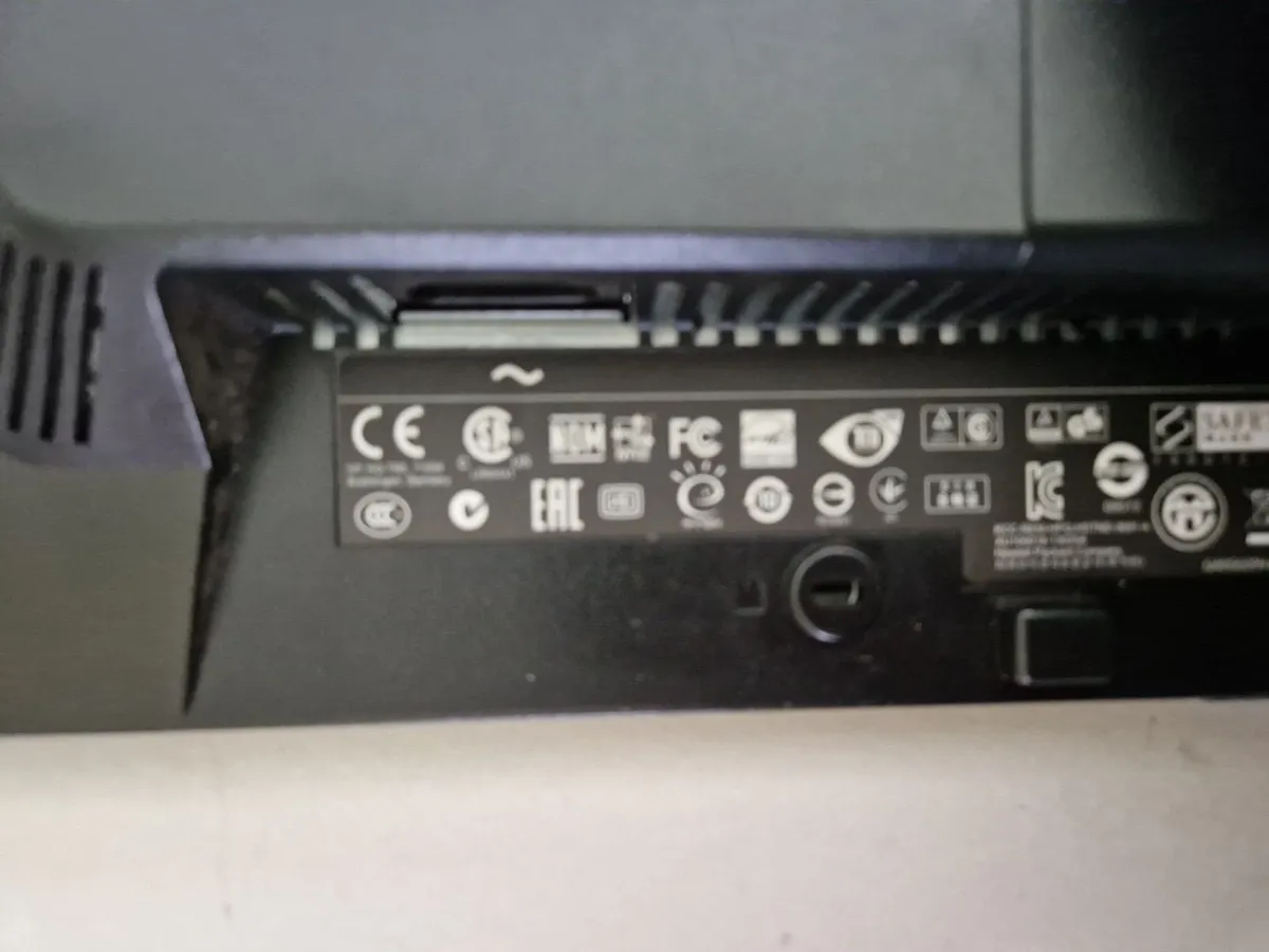 HP 20" Elite Display Monitor E201, Excellent cond. - Image 4