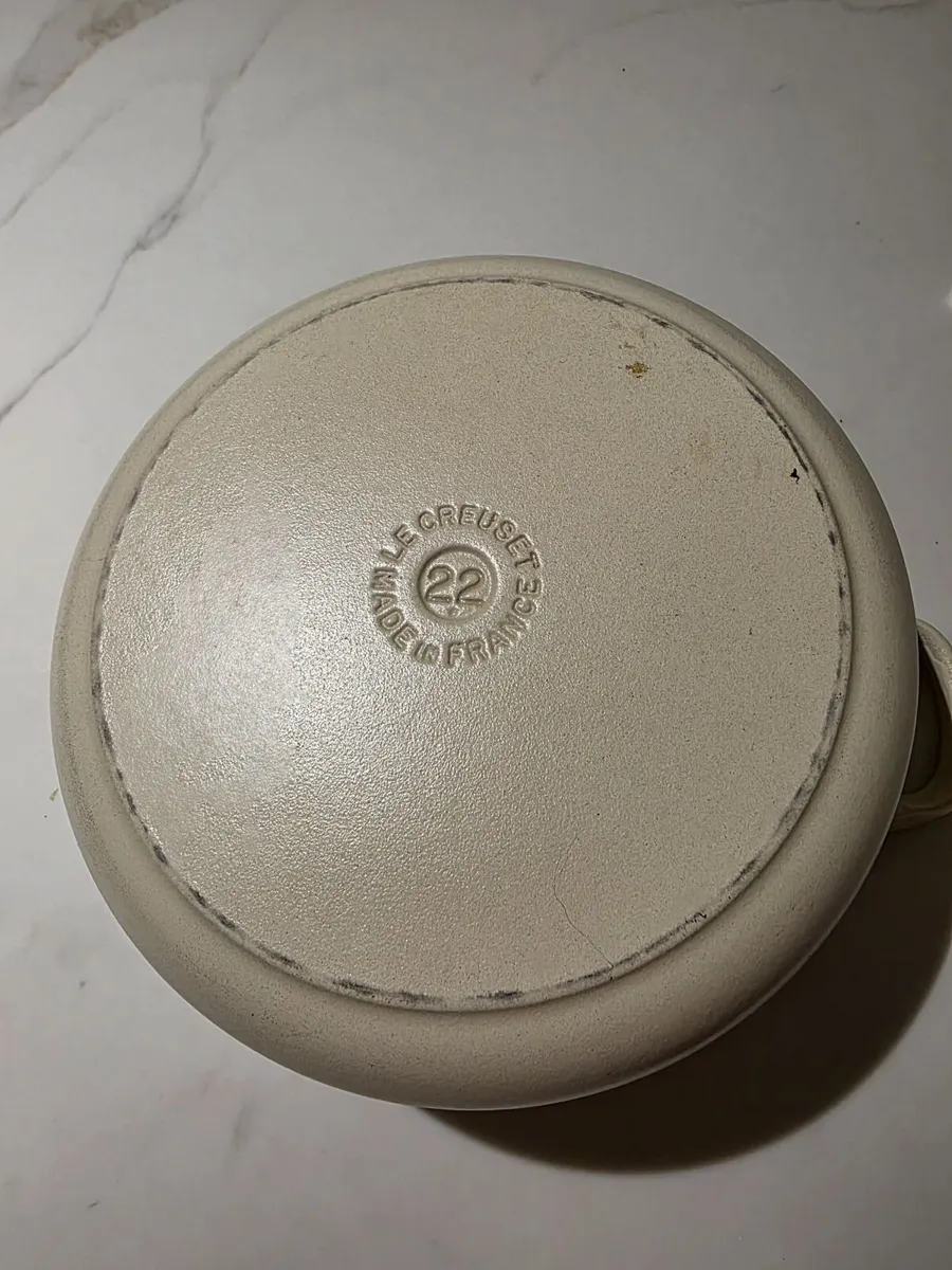 Le creuset dutch oven 22cm - Image 2