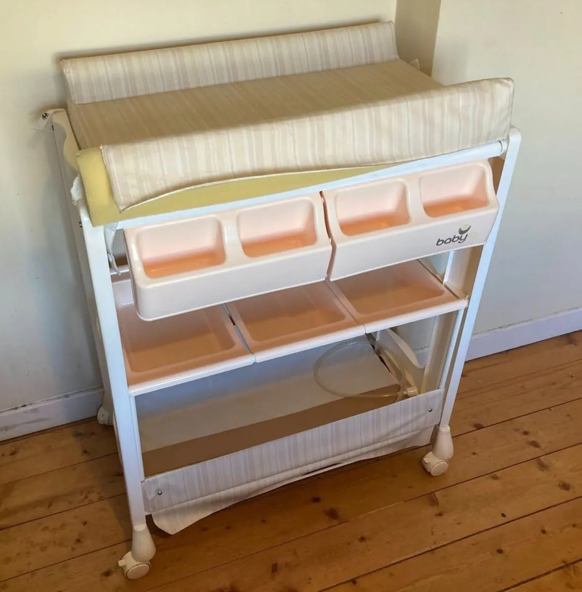 Baby Changing Station with Built-In Bath - Image 1