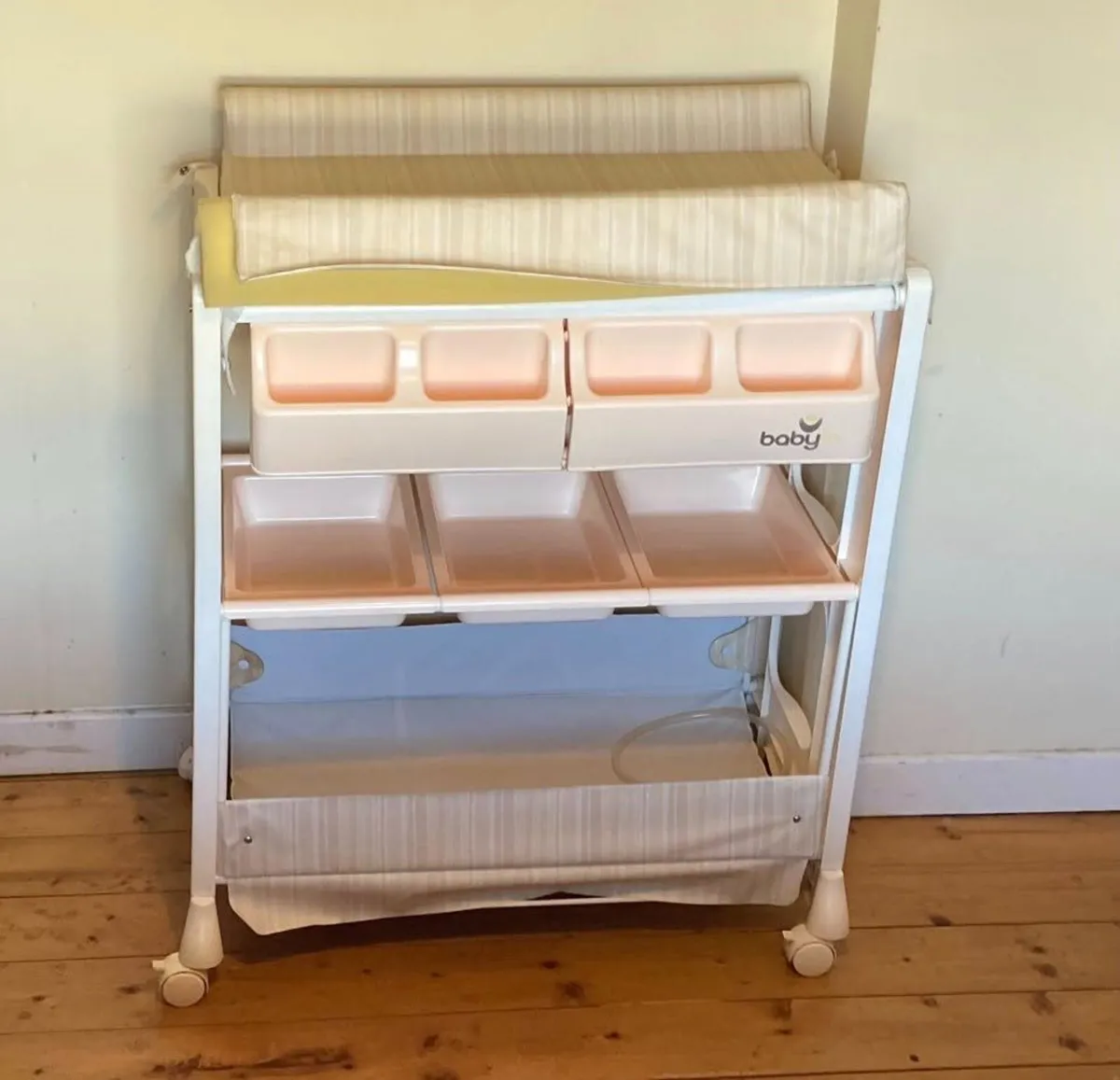 Baby Changing Station with Built-In Bath - Image 2