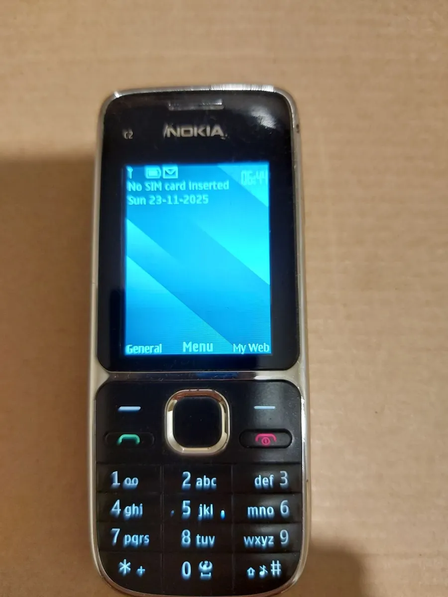 NOKIA C2-01 Mobile Vodafone Network Excellent cond - Image 1