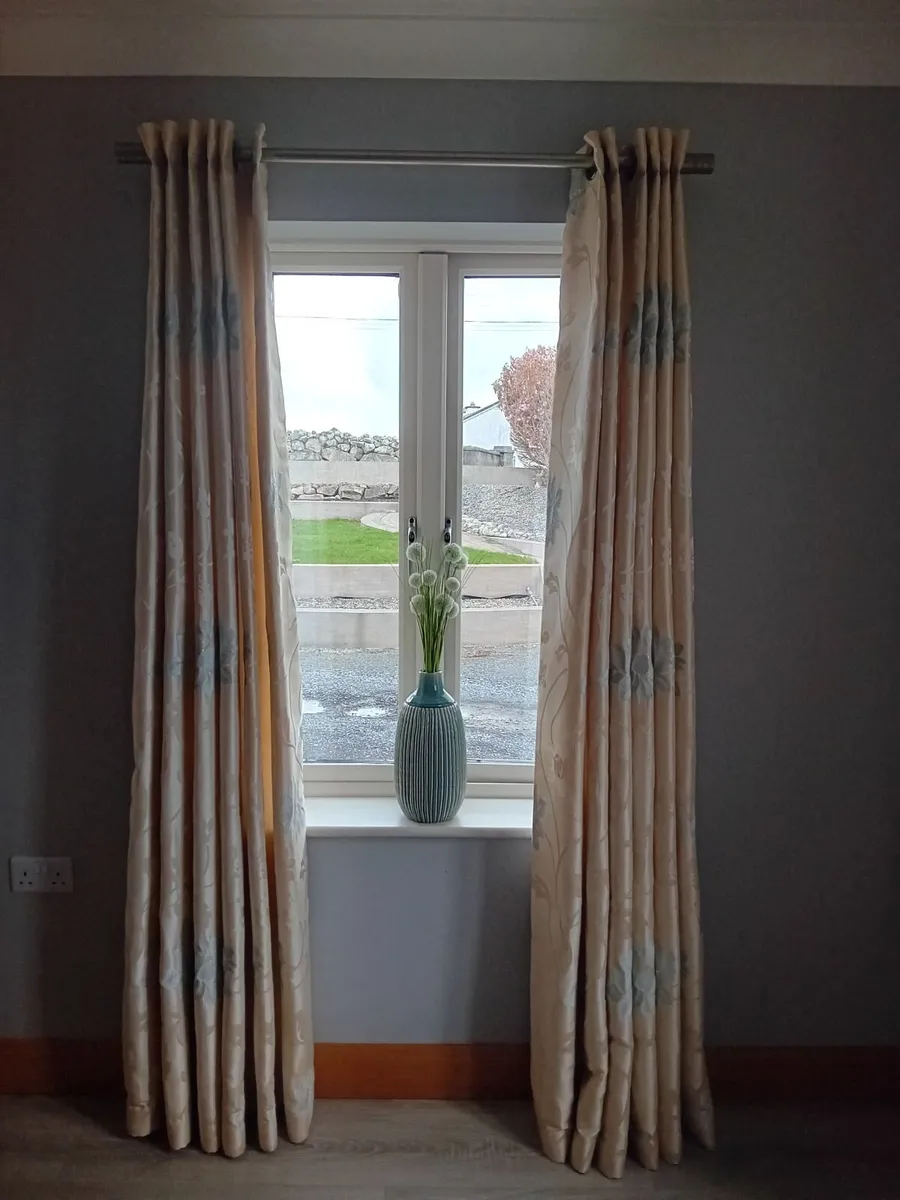 Curtains - Image 1