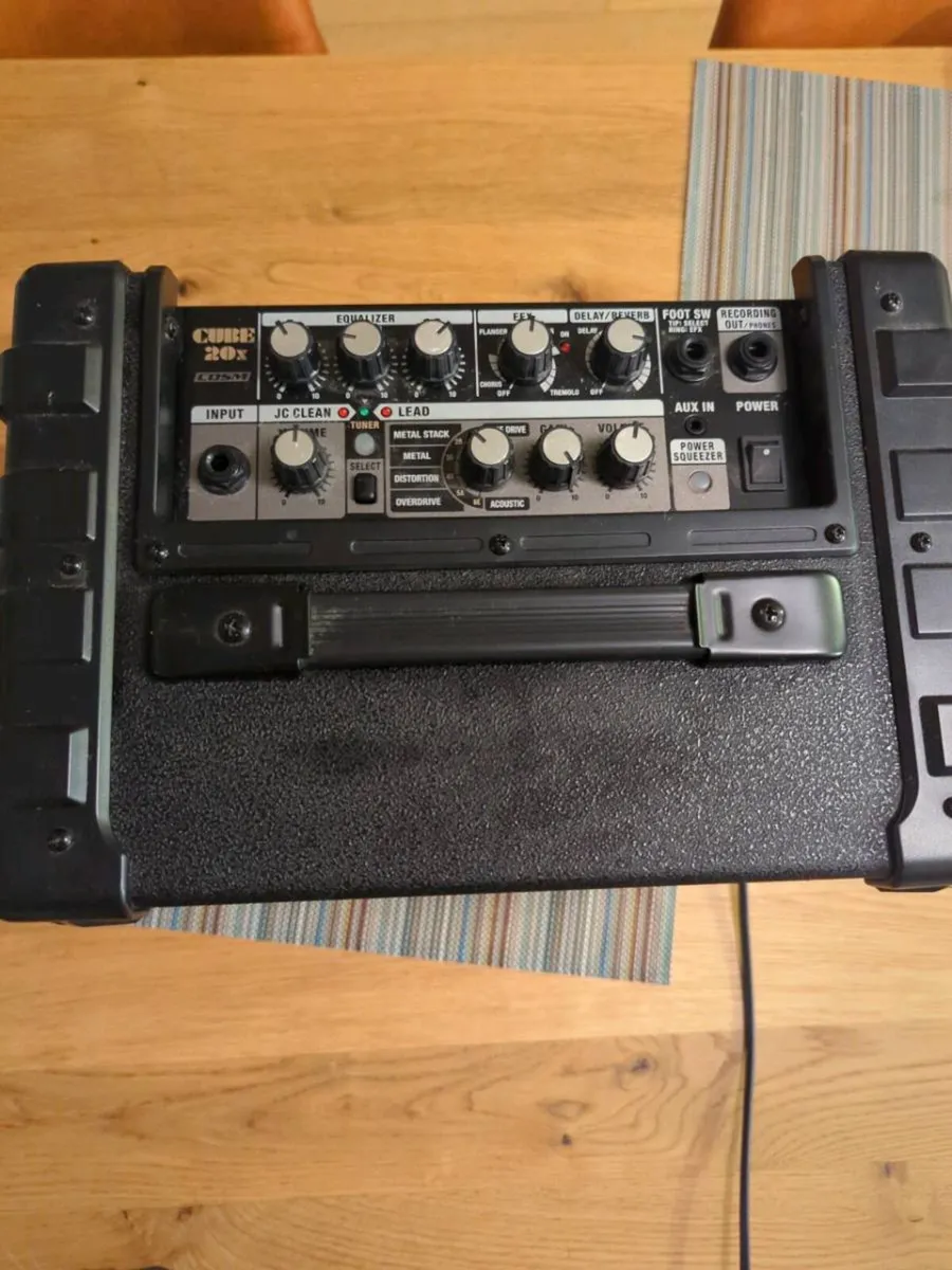 Guitar amp - Roland CUBE 20x - Image 2