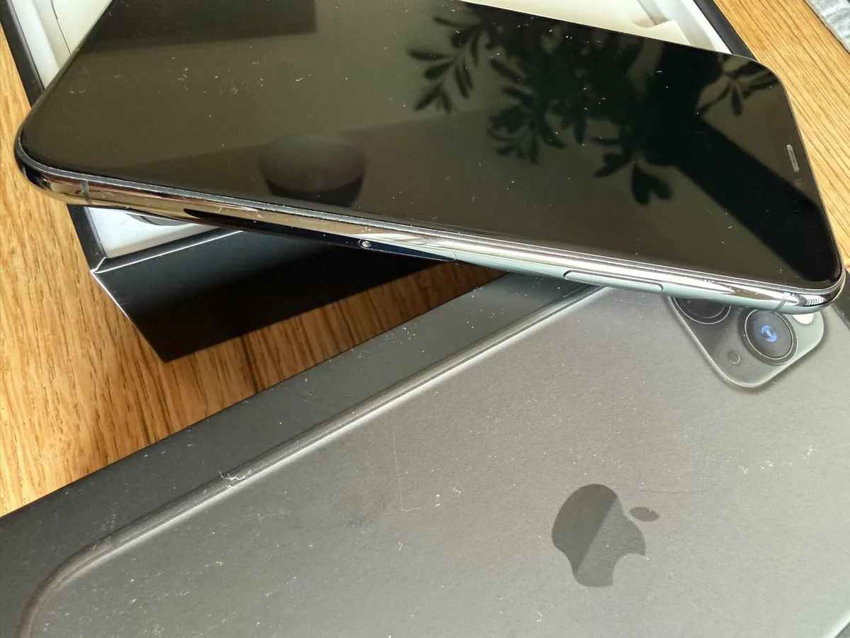 iPhone 11pro 64gb - Image 3