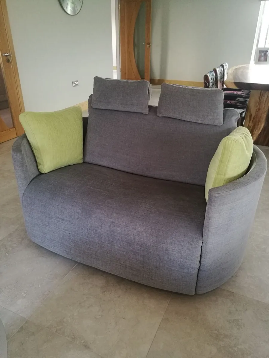 Fama Valentina Sofa & 2 Seater Recliner - Image 4