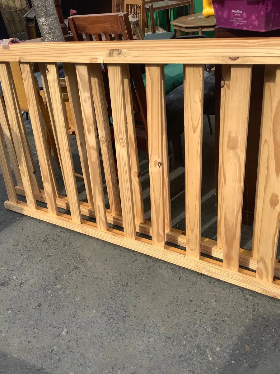 2 single beds €20 each - Image 3