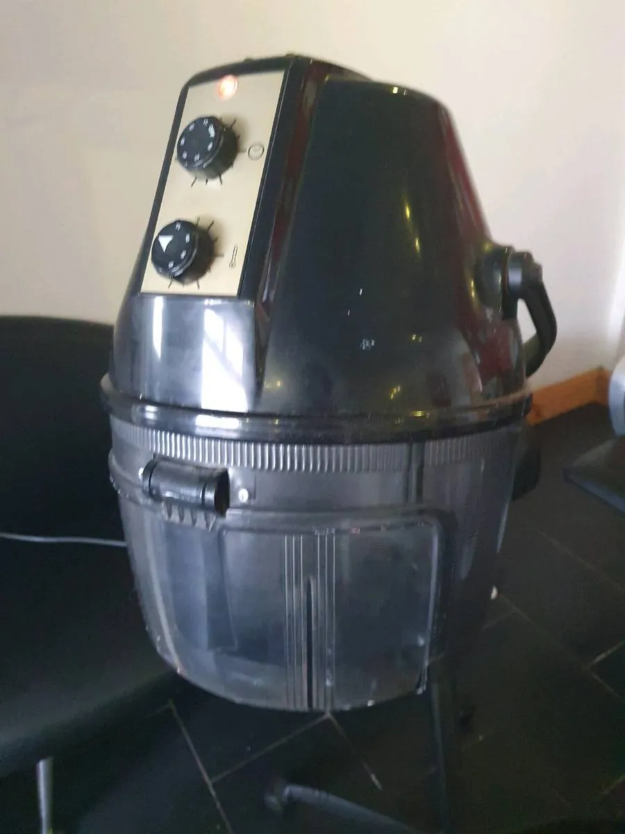 Hair dryer - Image 1