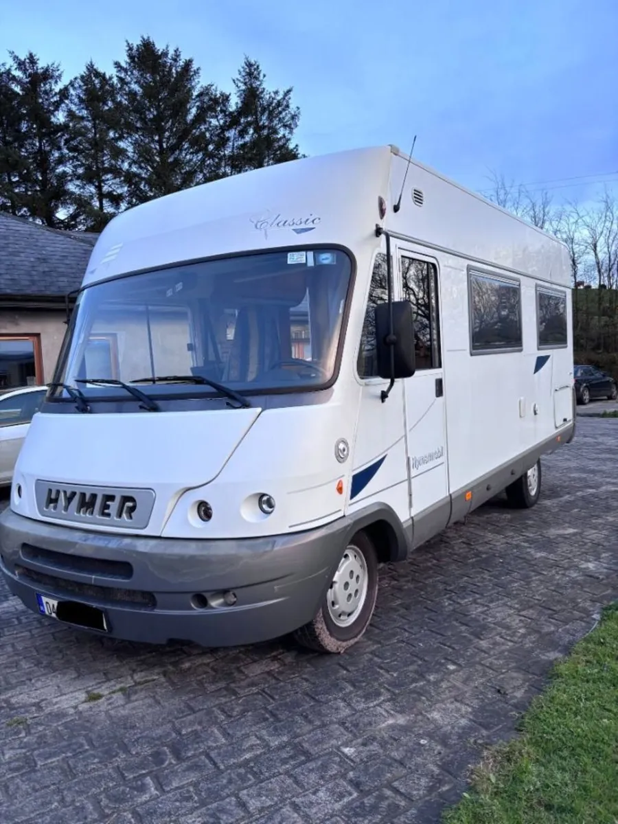 Hymer B575 (04) 6 Seatbelts  5/6 Berth CVRT Low km - Image 3