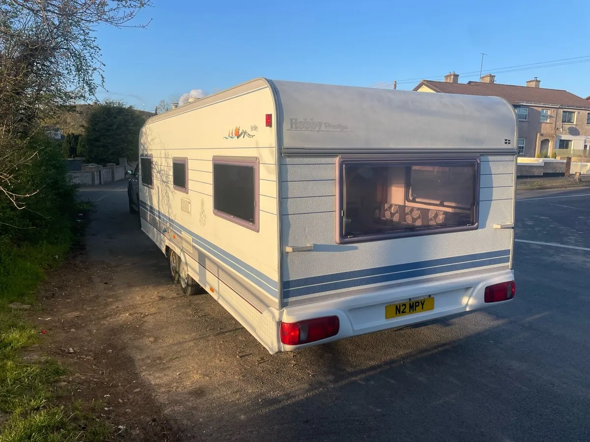 4 birth hobby caravan - Image 3