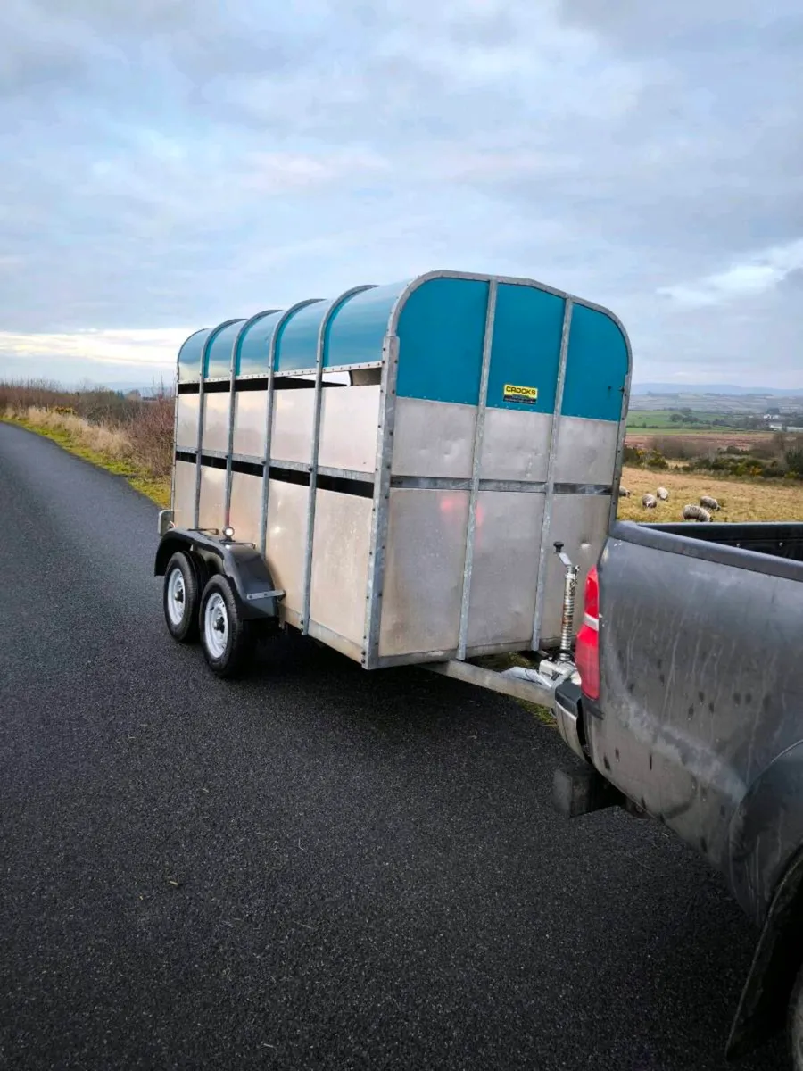 10x5 crooks cattle/ sheep trailer - Image 1