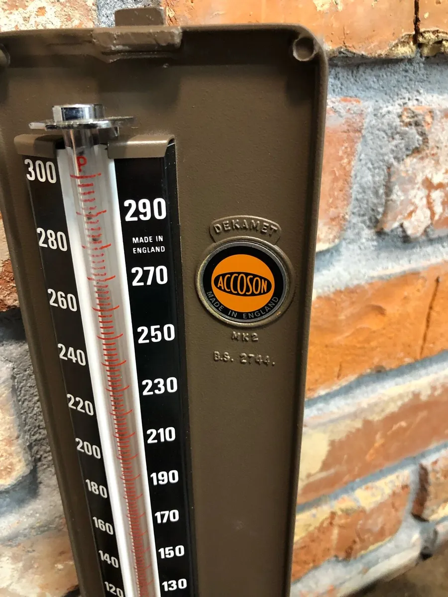 Vintage Blood pressure monitor - Image 2