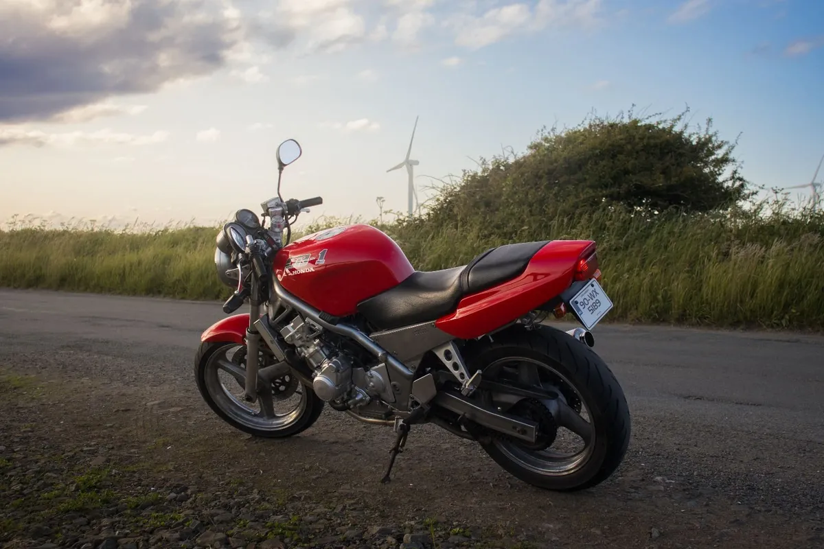 Honda CB-1 - Image 1