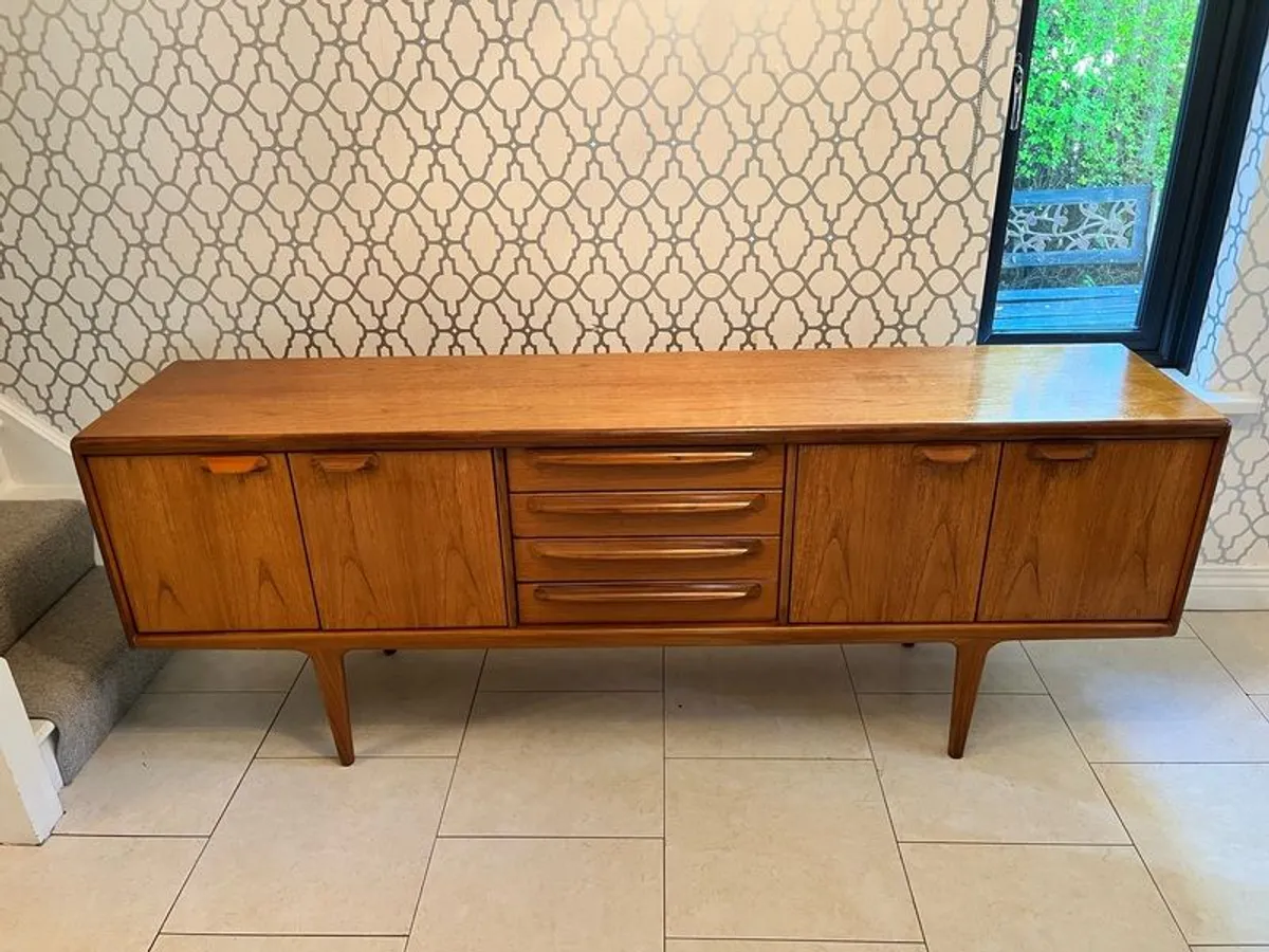A Younger sideboard - Image 4