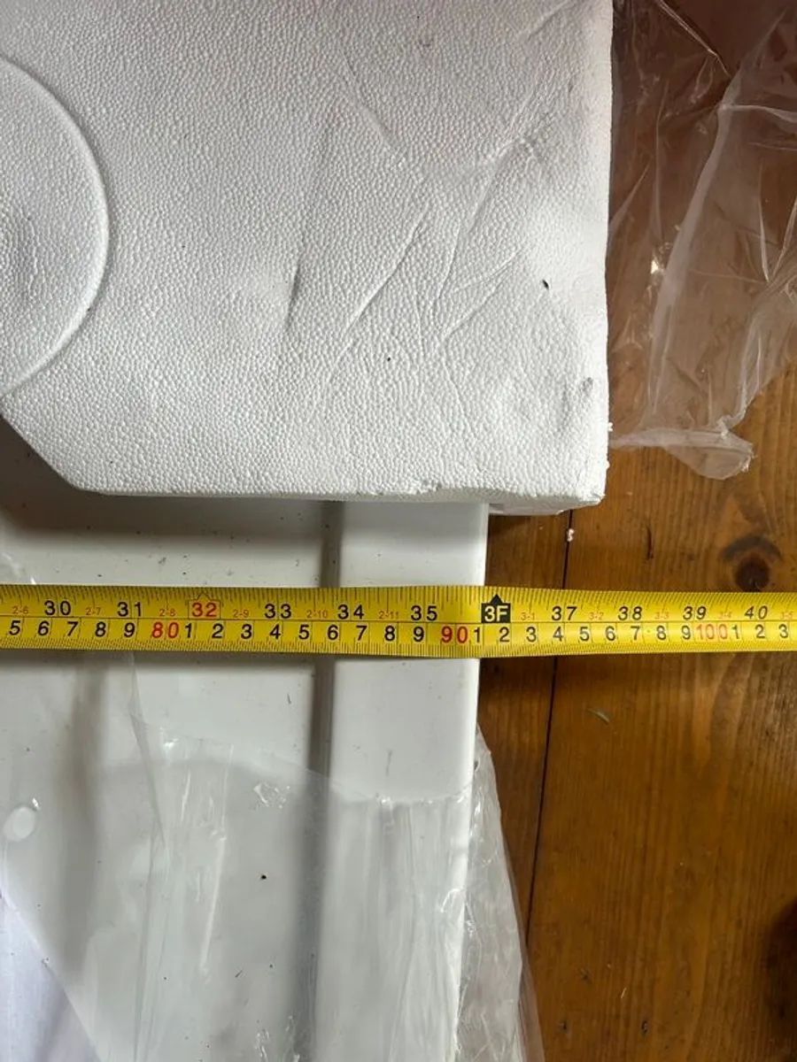 Shower tray - Image 1