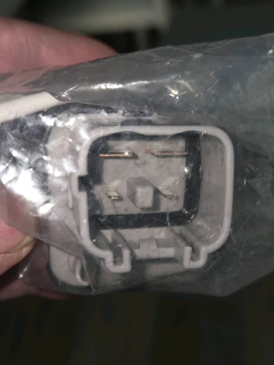 2016 Rav 4 Relay assembly for Glow plugs - Image 3