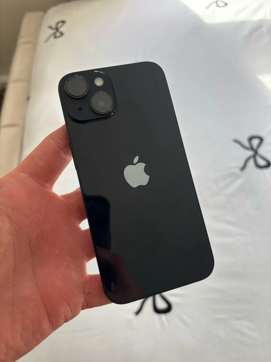 iPhone 14 black sim free 128Gb - Image 3