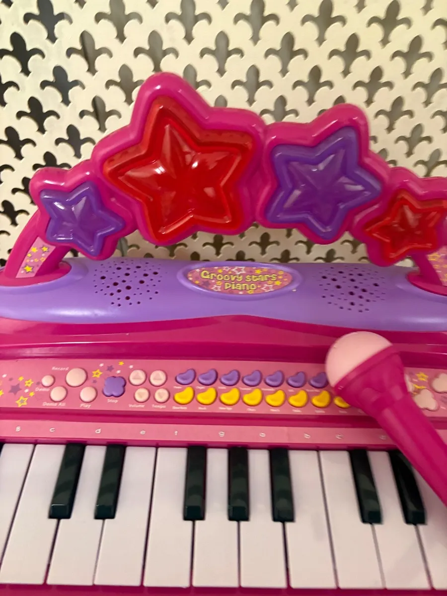 Child’s electrical piano - Image 2