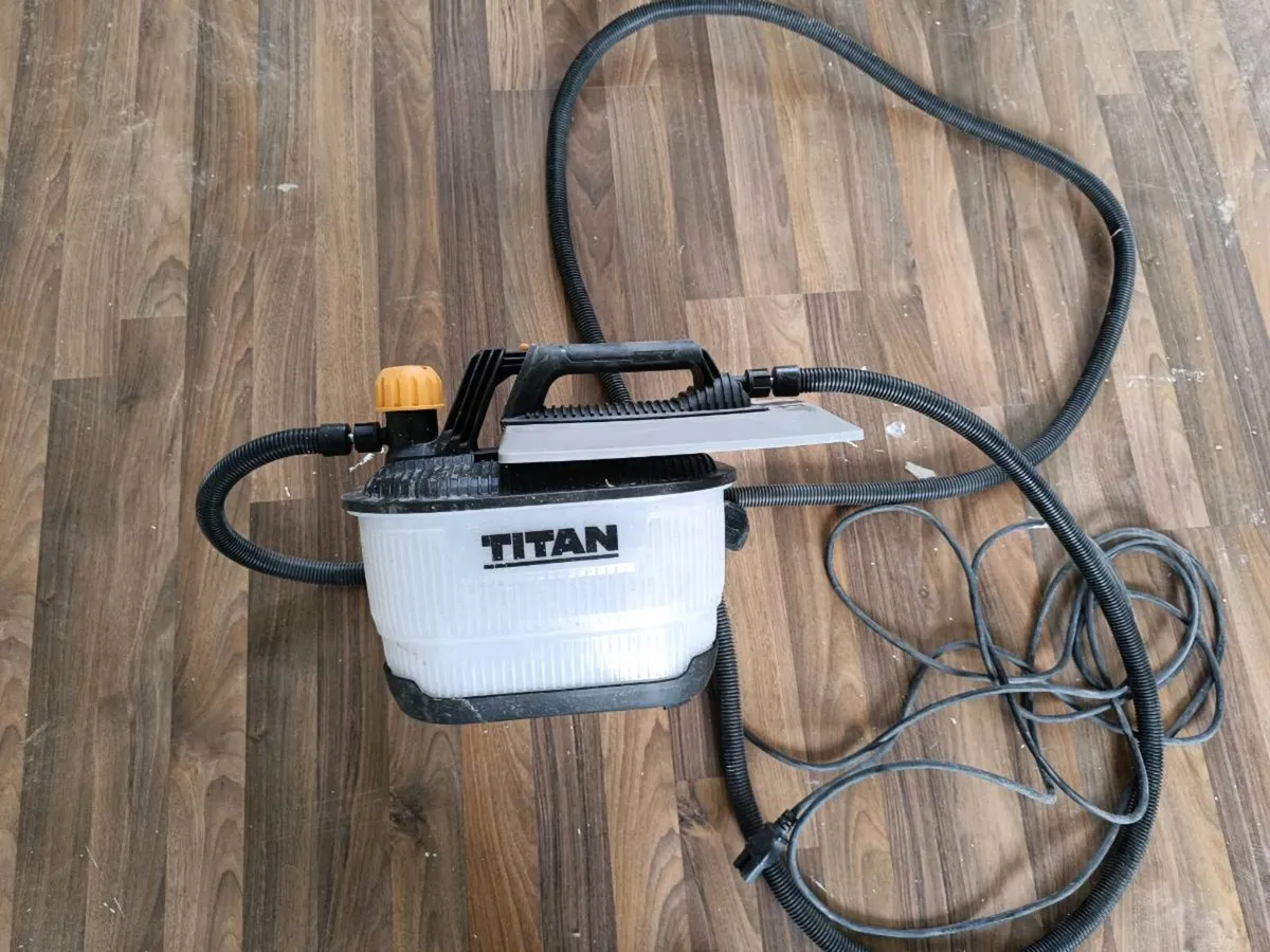 Titan wall paper steamer