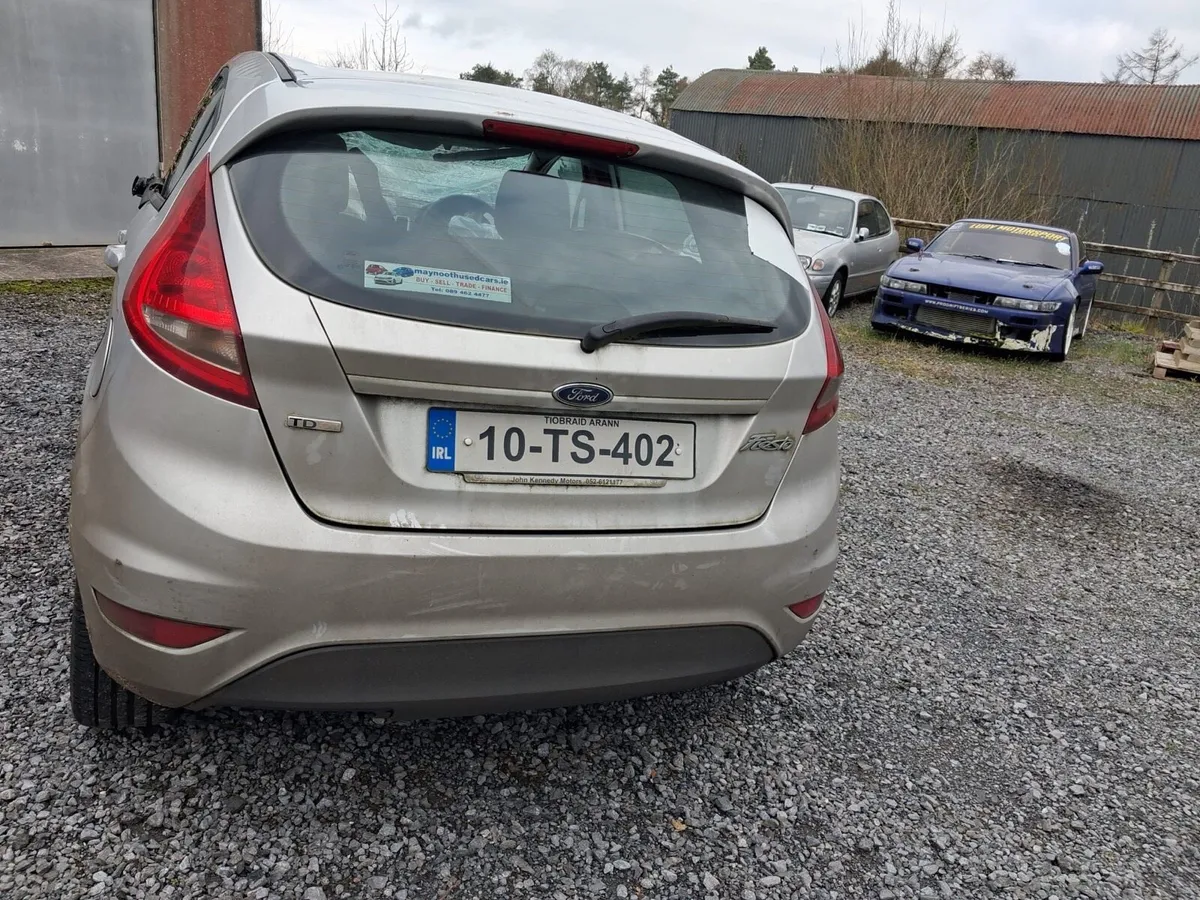 Ford fiesta - Image 2