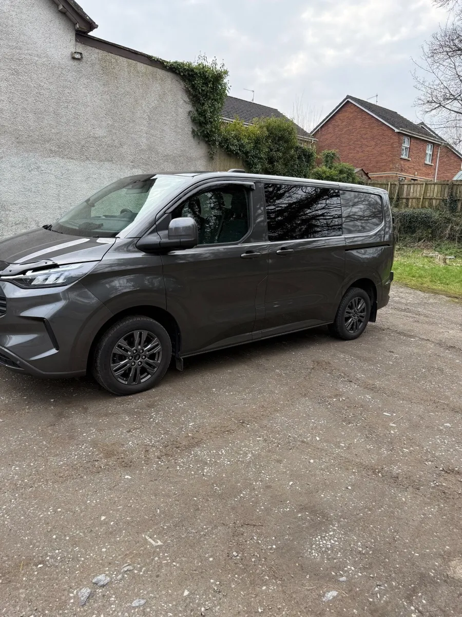 Ford Transit Custom 2025 - Image 2