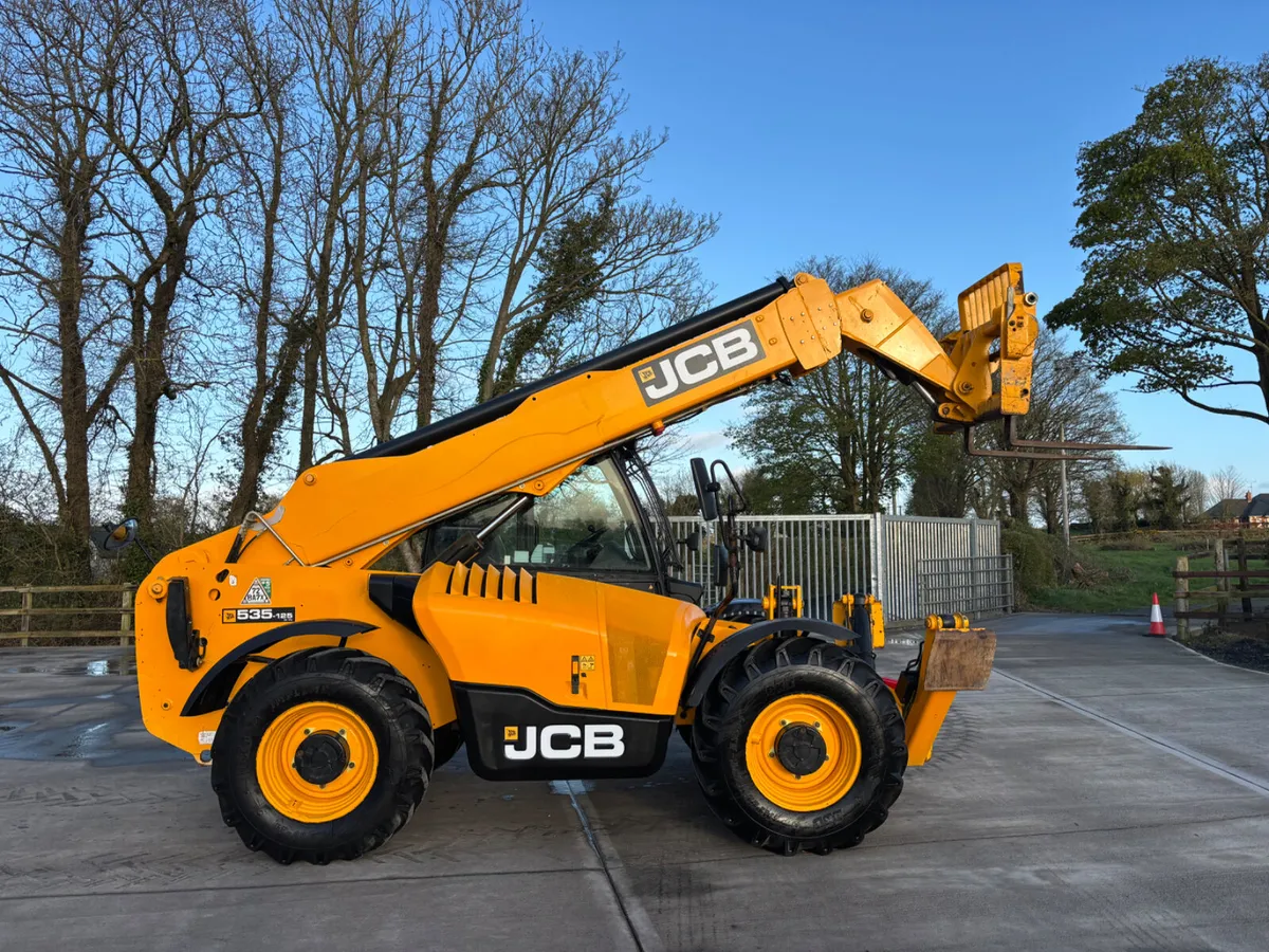 2021 JCB 535-125  (Big Engine) - Image 4