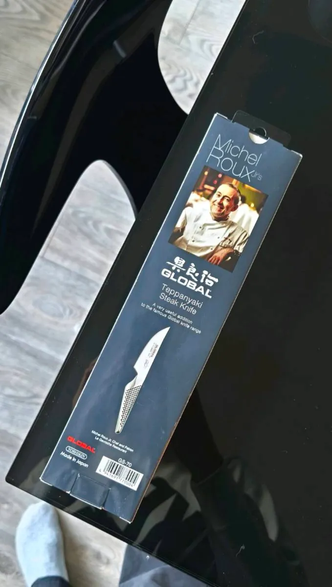 BNIB Global knives ( 2 knife ) - Image 4
