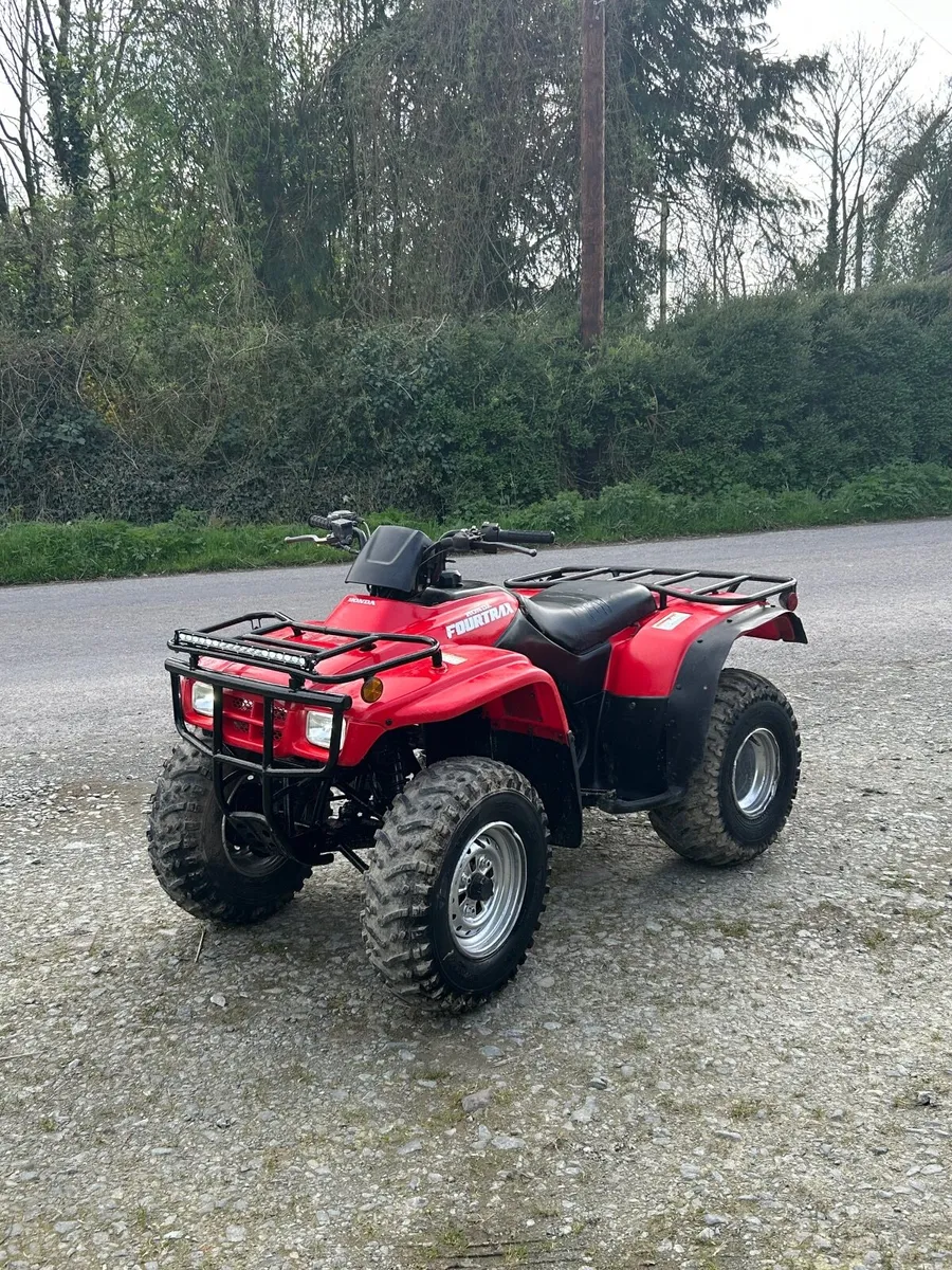 Honda trx 250 manual quad - Image 1