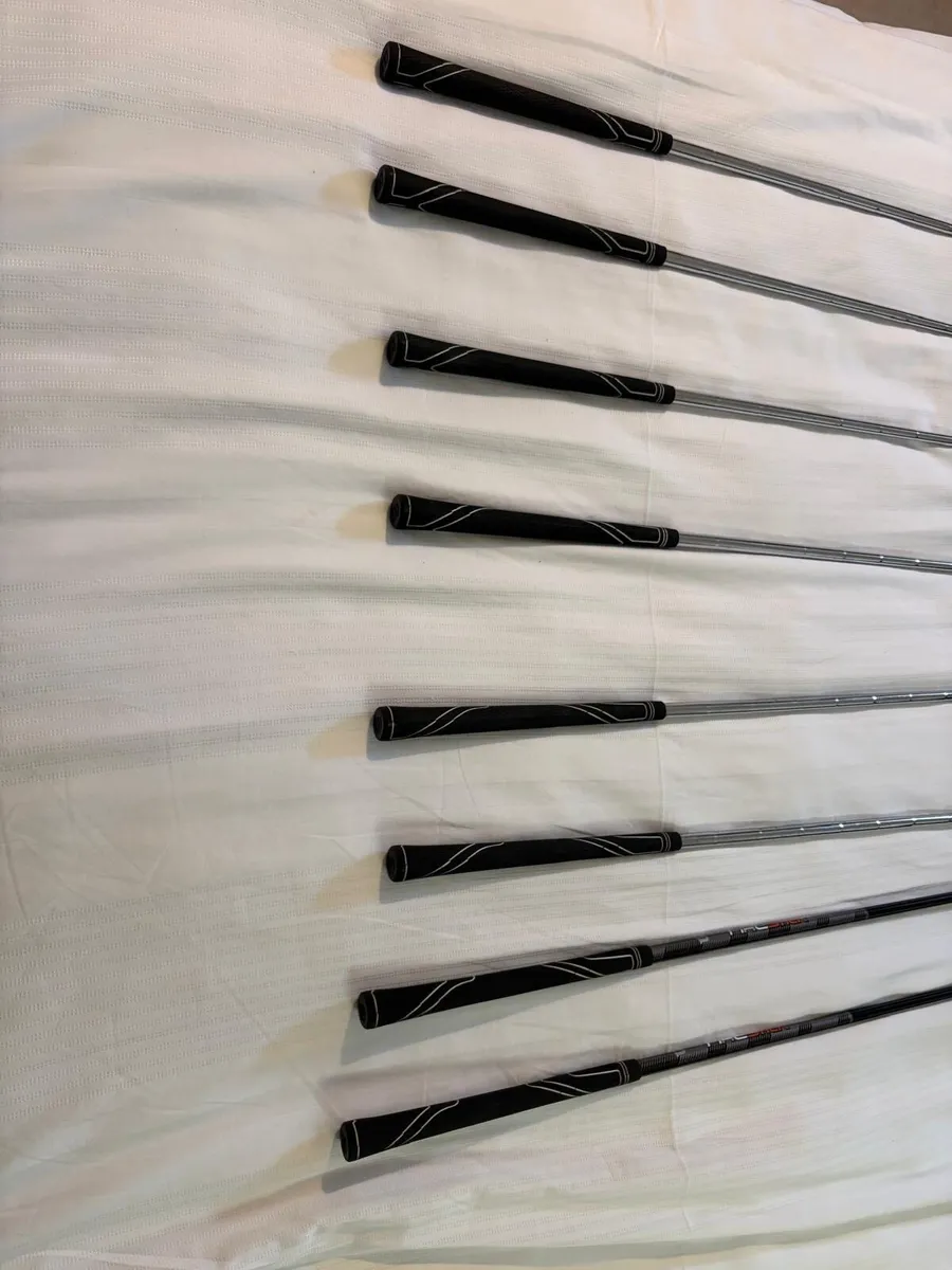 Wilson X31 Golf Clubs & Bag - Image 3