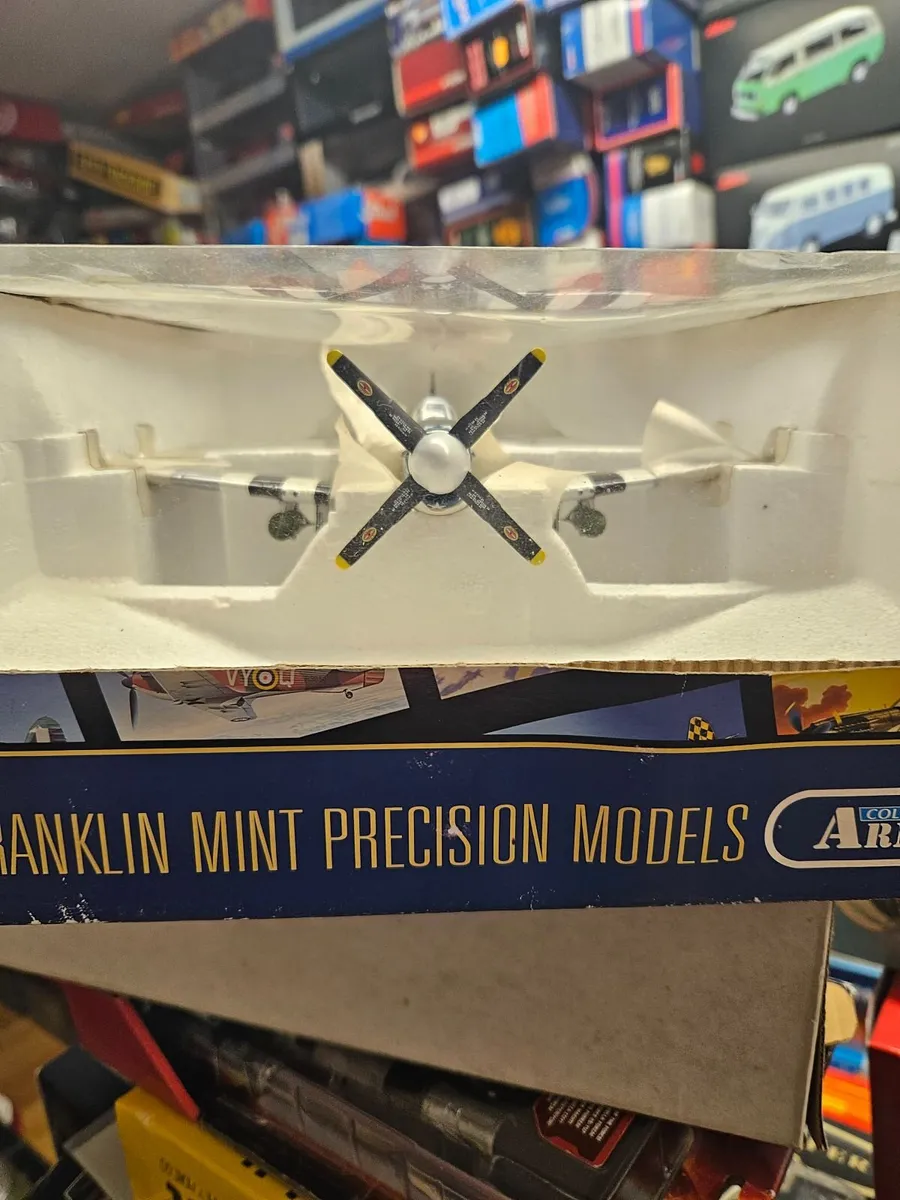 Corgi Franklin Mint American WW2 P51 Mustang 1.48 - Image 2