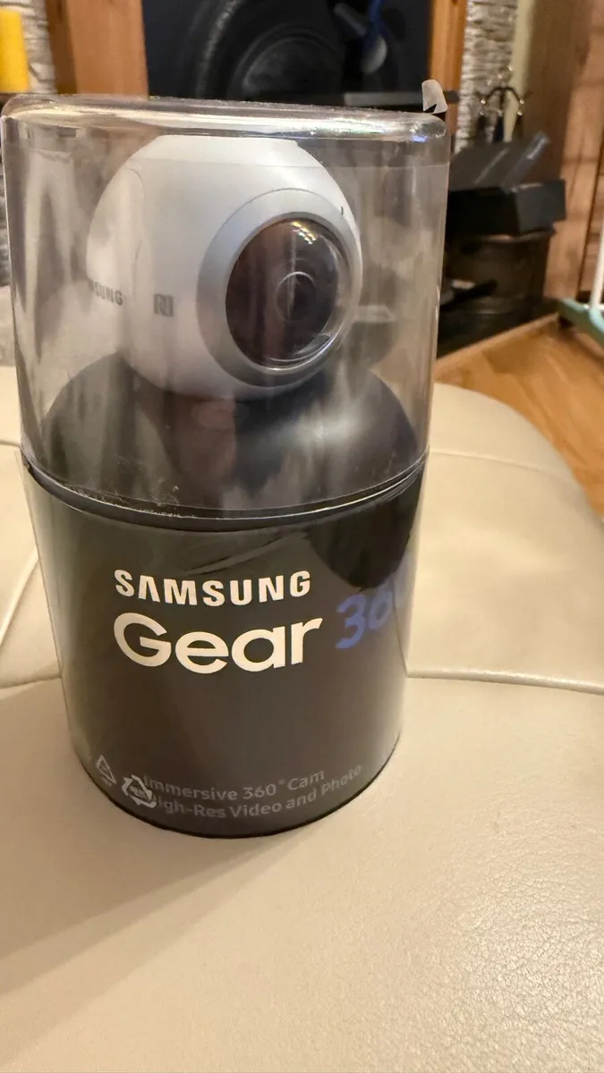 Samsung gear 360 video camera - Image 1